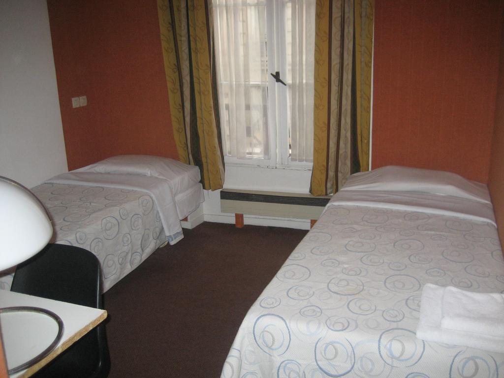 Hotel Meteore París Habitación foto